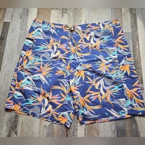 Patagonia Men's Hydropeak SP Boardshorts Tropical Flowers Birds of Paradise 40